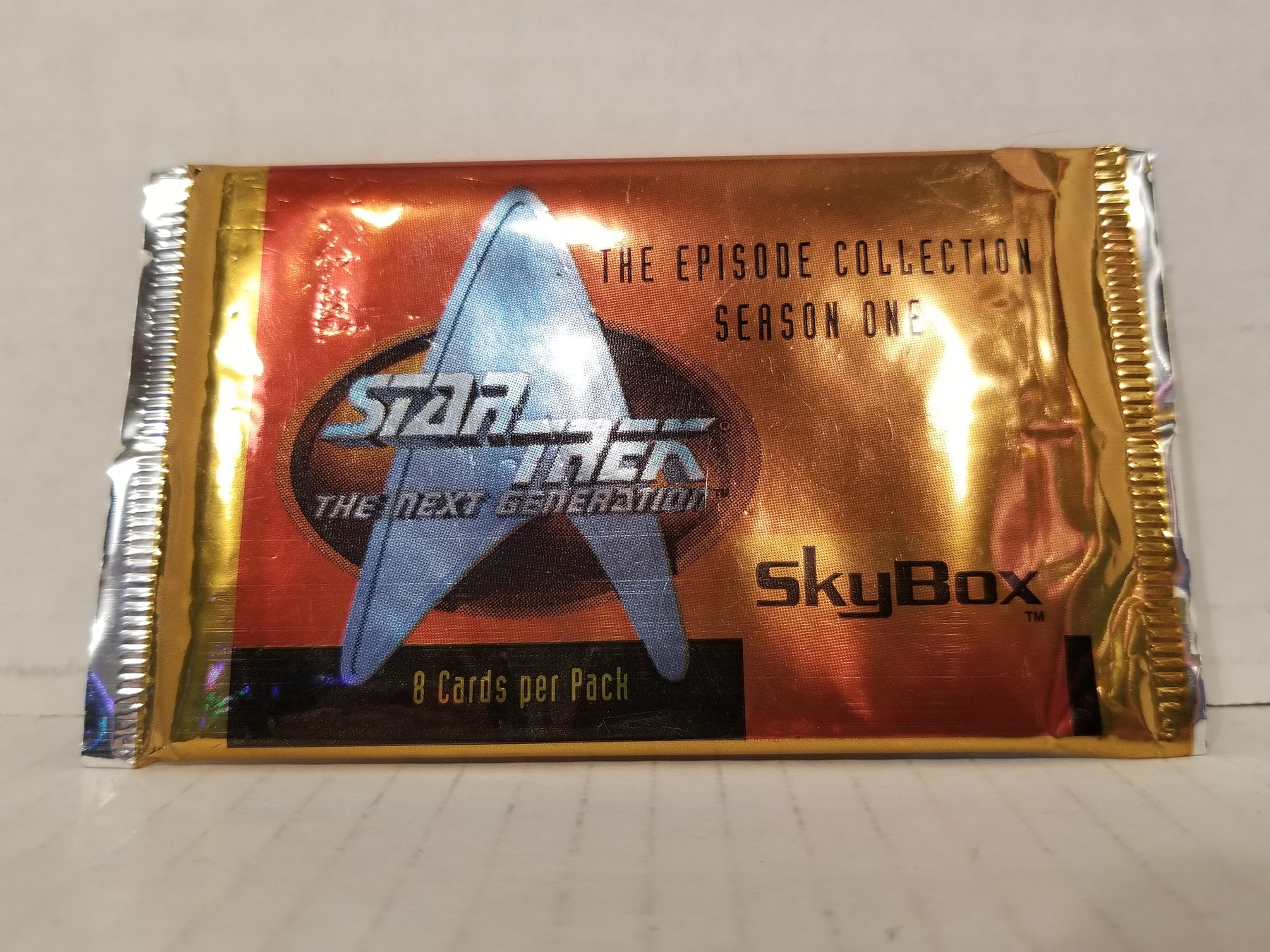 Star Trek TNG Skybox Collector's Cards Sealed 8 Pack