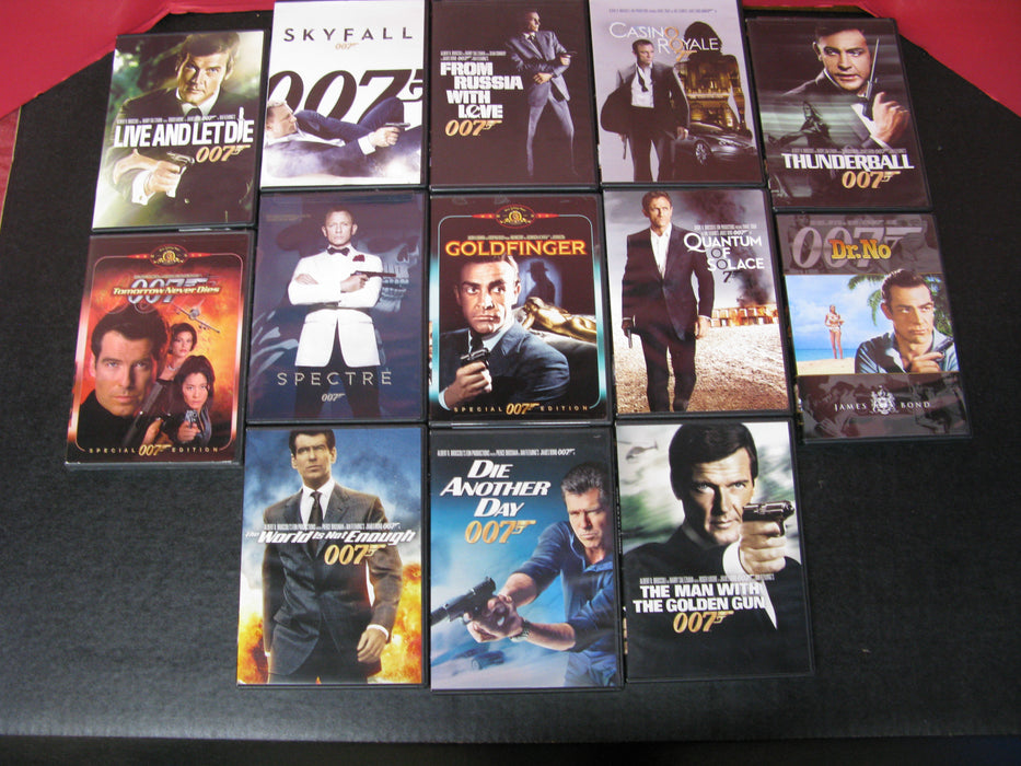 13 James Bond 007  DVD's