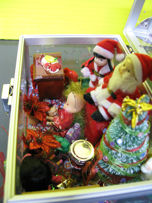"Picture Taken with Santa" Treasure Box