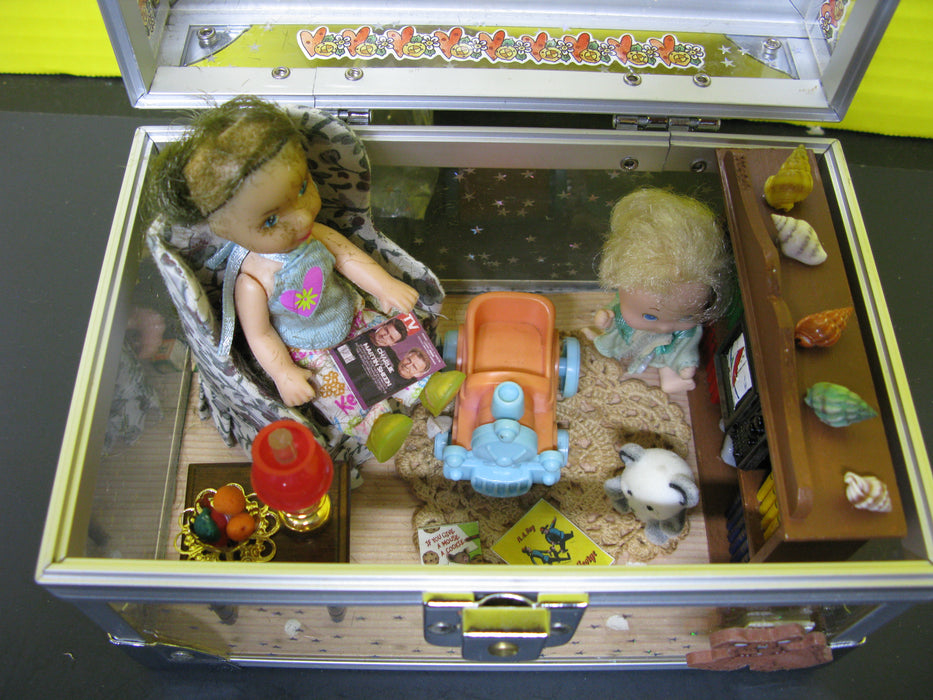"Babysitting" Treasure Box