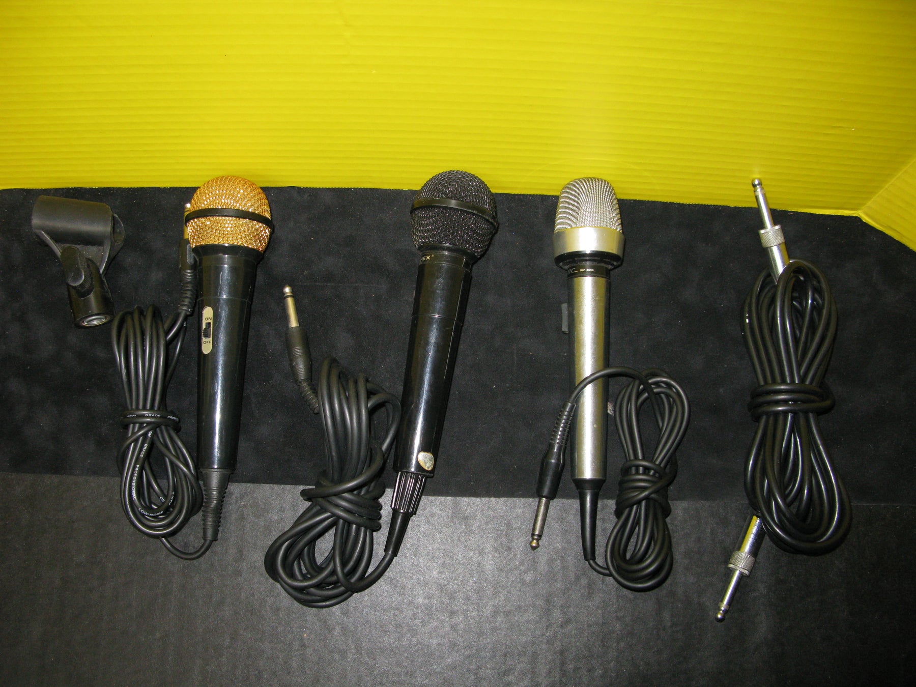 Set of Microphones