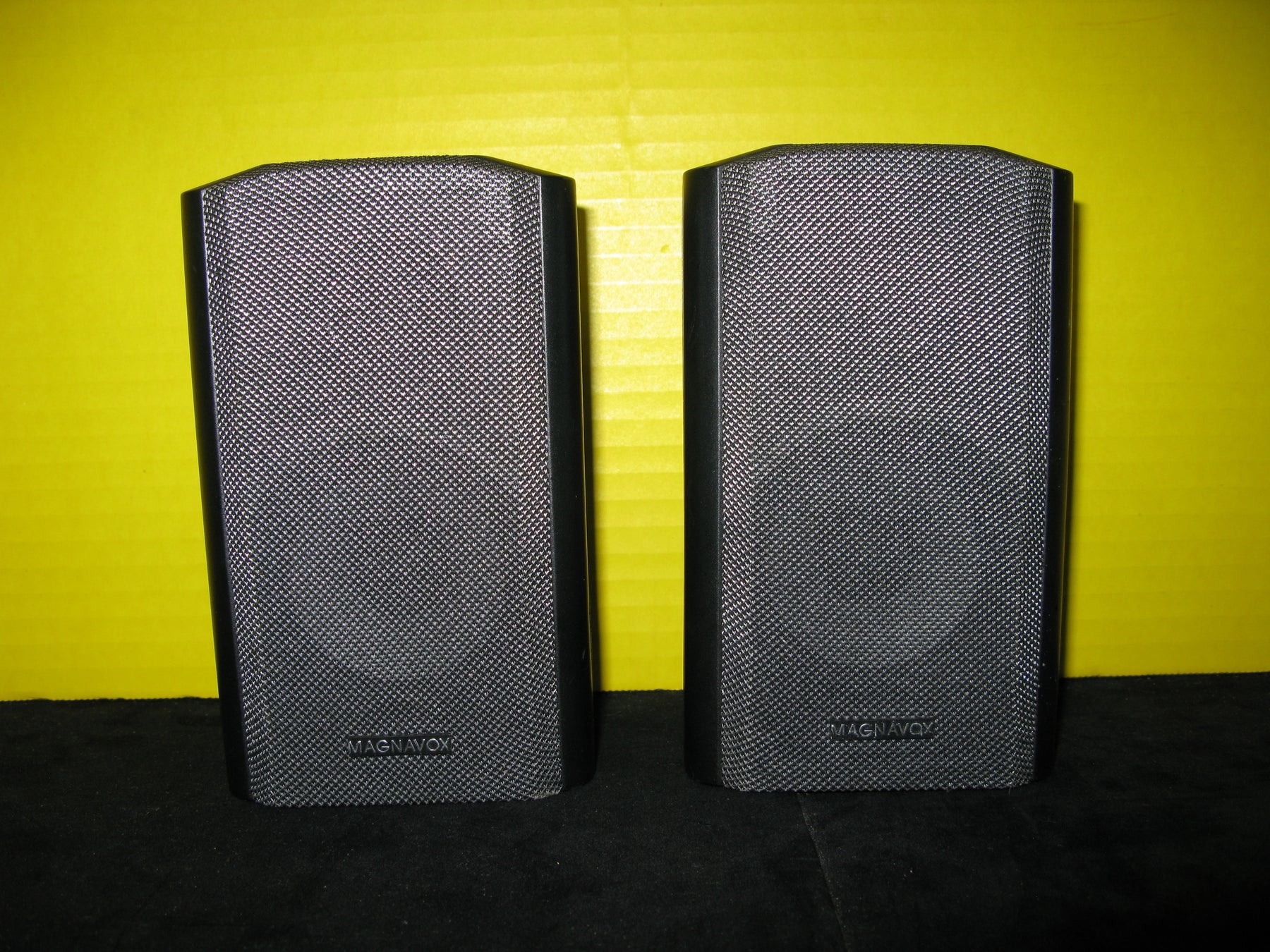 Magnavox Speakers