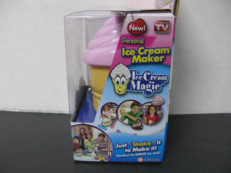 Ice Cream Maker (Pink)