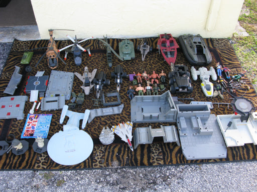 Lot of Vintage Gi Joes, Rambo, Star Wars, and Robotix: Parts and Pieces