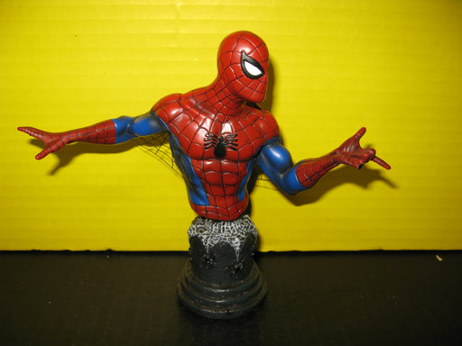 The Amazing Spider-Man Classic Version Marvel Mini-Bust