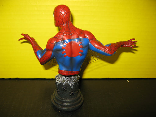 The Amazing Spider-Man Classic Version Marvel Mini-Bust