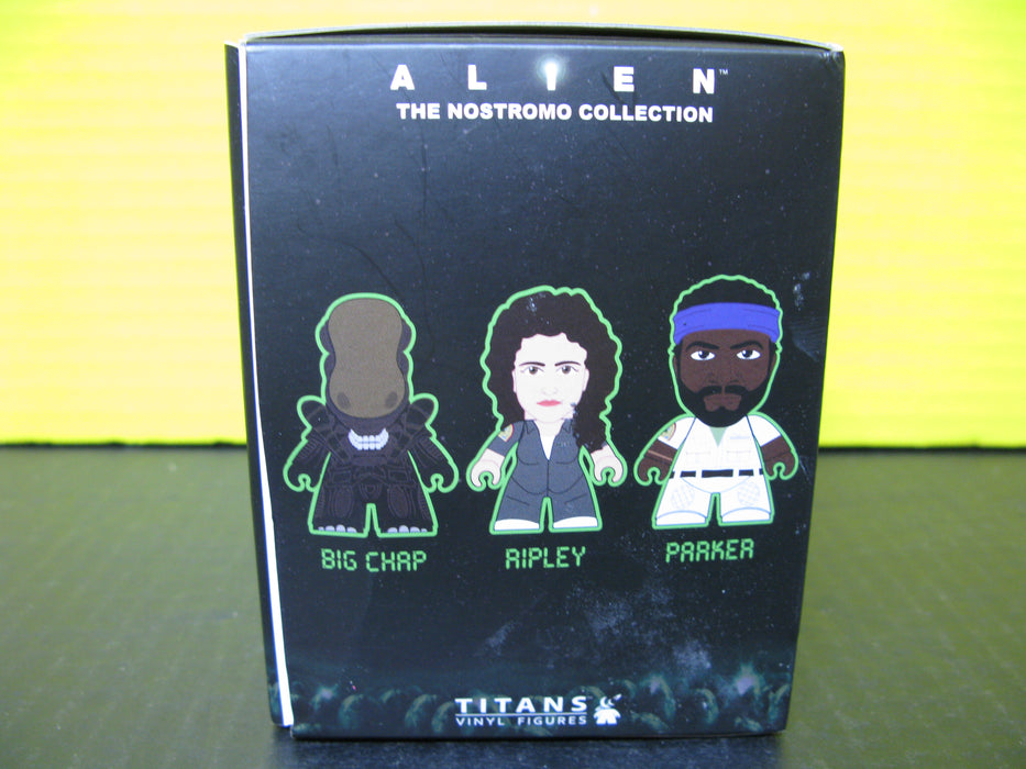 Alien The Nostromo Collection Titans Vinyl Figures