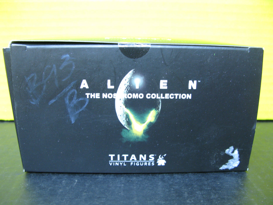Alien The Nostromo Collection Titans Vinyl Figures