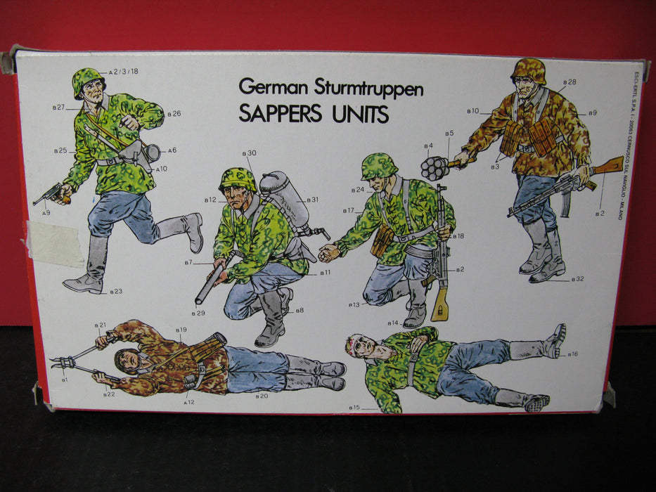 German Sturmtruppen Sapper Unit - Plastic Figure Kit