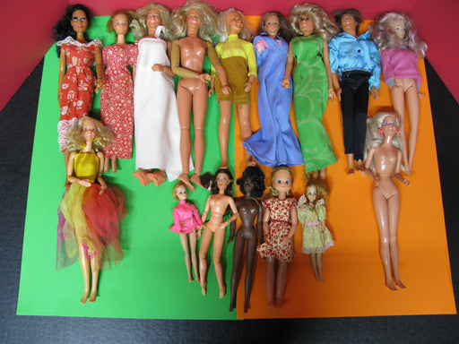 16 Vintage Dolls