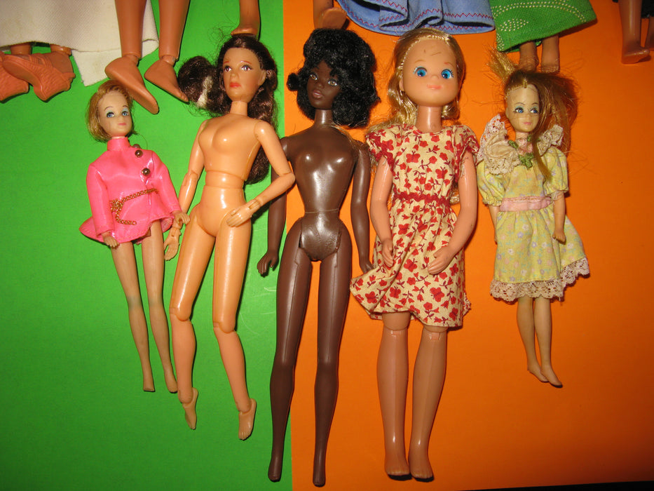 16 Vintage Dolls