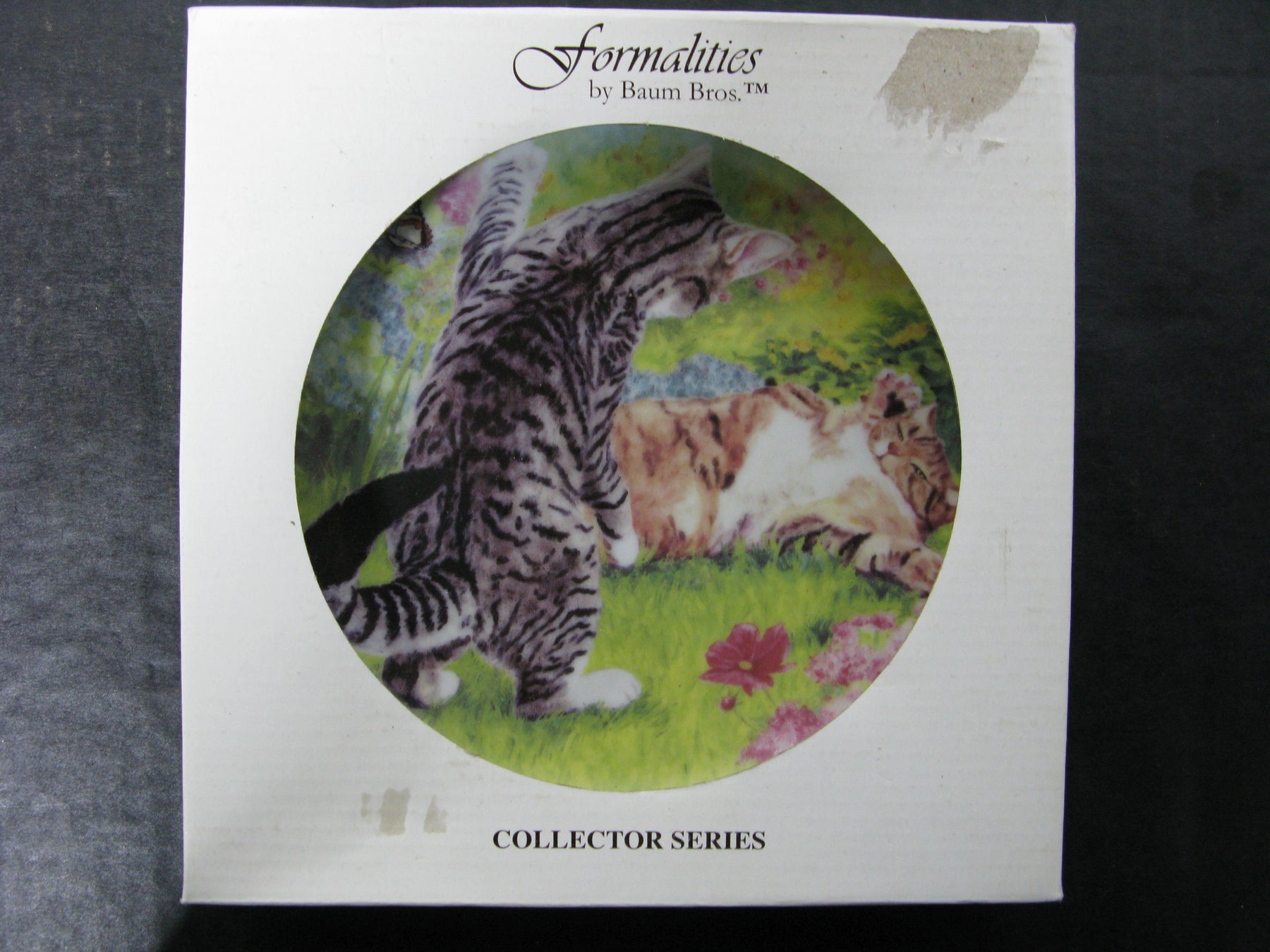 European Design Collector Plate-Cat's Life Collection New Friend