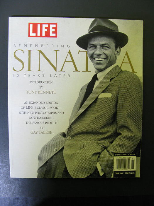 Frank Sinatra Memorabilia- 8 Books/Magazines
